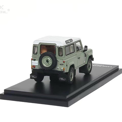 AR Box 1/64 Defender 90 Heritage 2015 Green Diecast Collectible Gift
