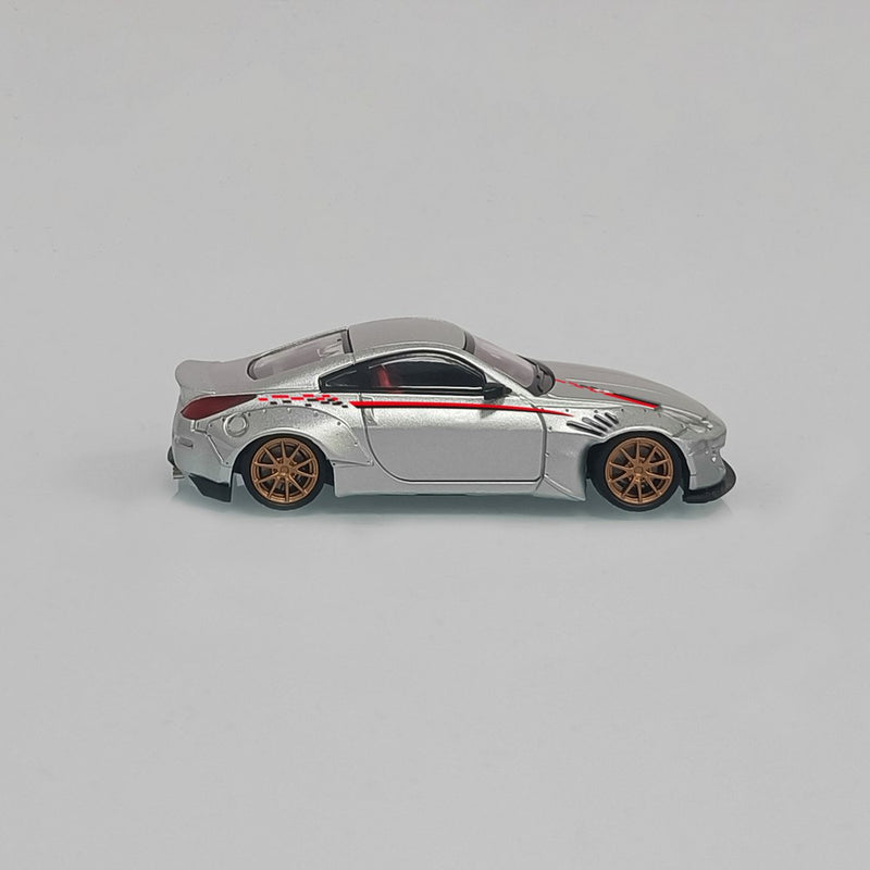 Pre-sale LMLF 1:64 Nissan 350Z Rocket Bunny Miniature Diecast Toys Car Models Miniature Hobby Collection Gifts