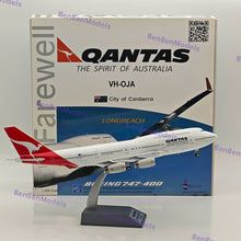 QANTAS Boeing 747-400 / City Of Canberra VH-OJA /IF744QFA0515 WITH STAND / 1:200