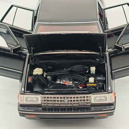 1/18 Toyota Crown Seventh Generation MS122 Black /Red Interior Diecast Model Car