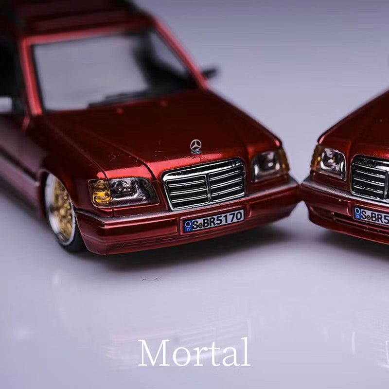 Mortal 1:64 Mercedes-Benz S124 Travel Diecast Toys Car Models Collection Gifts Metallic Red/Silver