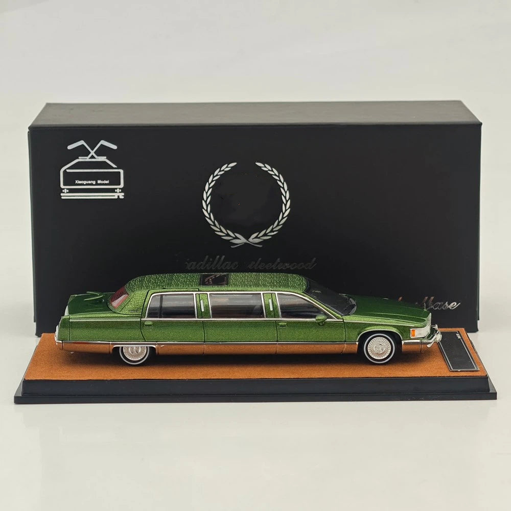 XiaoGuang 1:64 Fleetwood Limousine Green Diecast Collectible Model Car