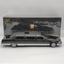 GM 1:18 Cadillac Fleetwood Long Wheelbase Diecast Model Gold LOGO Limited 99pcs Toys Car Gift