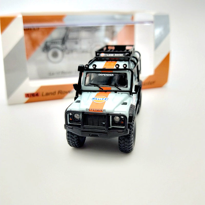 Master 1:64 Land Rover Defender 110 Gulf avec bagages Jouets moulés sous pression Modèle de voiture Collection Cadeaux 