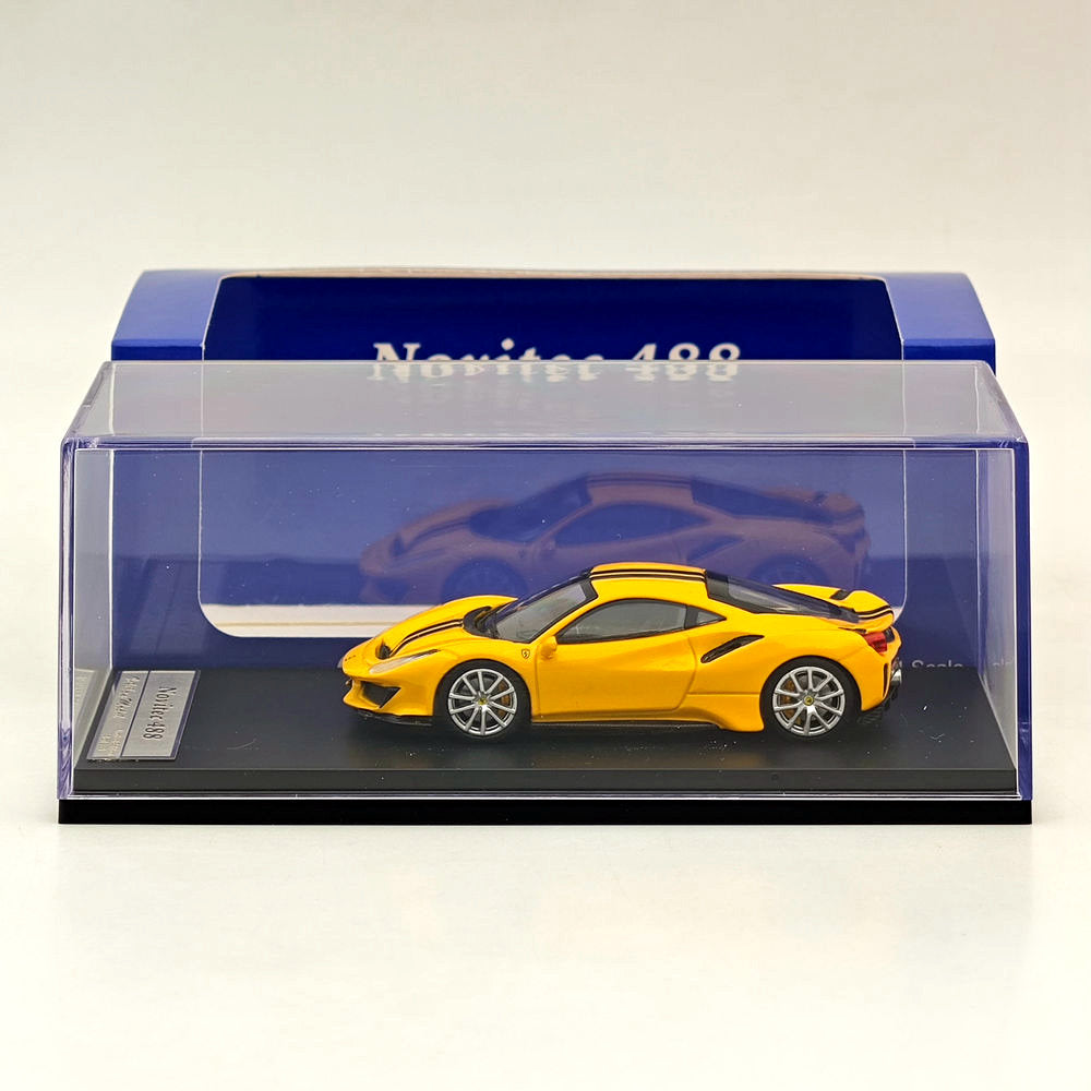 Ferrari 488 Pista model in 1:8 scale in Red | Ferrari Ferrari 488 Pista model in 1:8 scale in Red | Ferrari