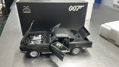 Xiaoguang 1/18 V8 Vantage 007 Movie Edition Metal Diecast Model Car Limited Collection Gifts Display