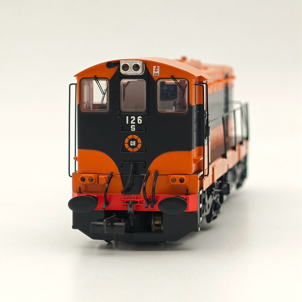 Murphy Models MM0126 OO GAUGE Class 121 Diesel Locomotive 126 in CIE S/TRAIN -Railways Collection
