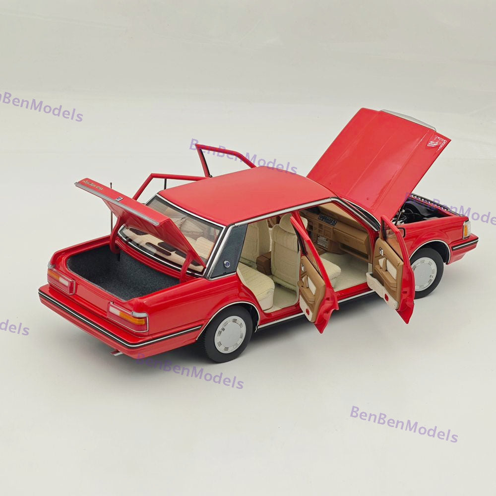 1/18 Toyota Crown Seventh Generation MS122 Red / Mi Interior Diecast Model