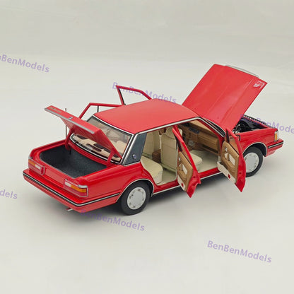 1/18 Toyota Crown Seventh Generation MS122 Red / Mi Interior Diecast Model