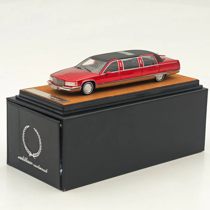 XiaoGuang 1:64 Fleetwood Limousine Red Diecast Collectible Model Car