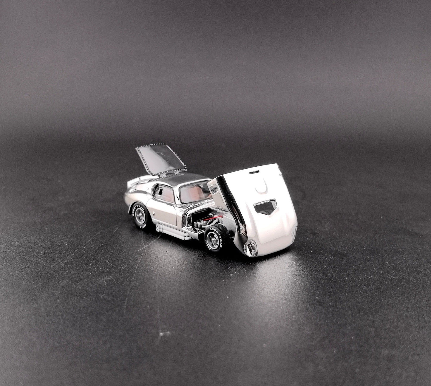 Fine Works 1/64 Aston Martin Vulcan Open Hood Alloy Diecast Toys Car Models Peak Speed