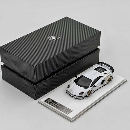 Rotating Wheel 1/64 Aventador S Rowen Supercar White Diecast Alloy Collectible Model Car