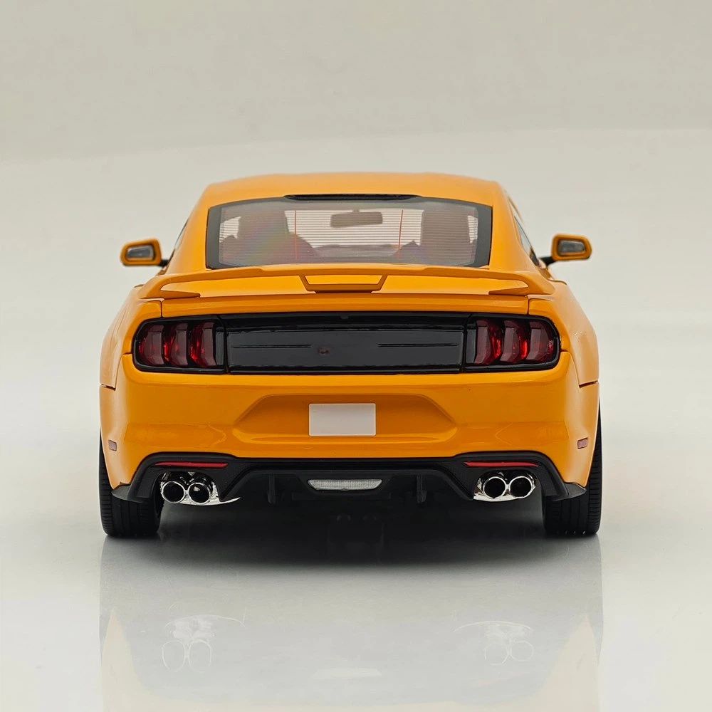 DM 1/18 GT 2019 Orange Fury LHD with Widebodykit Pack Diecast Model Car