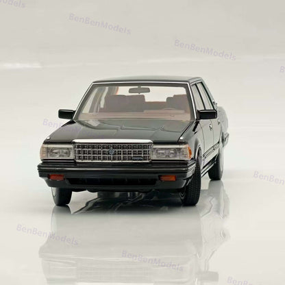 1/18 Toyota Crown Seventh Generation MS122 Black /Red Interior Diecast Model Car