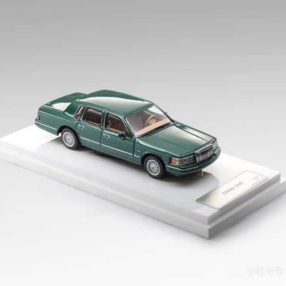MK Miniatures 1/64 Town Car 1993 Private Taxi/Cartier Green Alloy car Limited