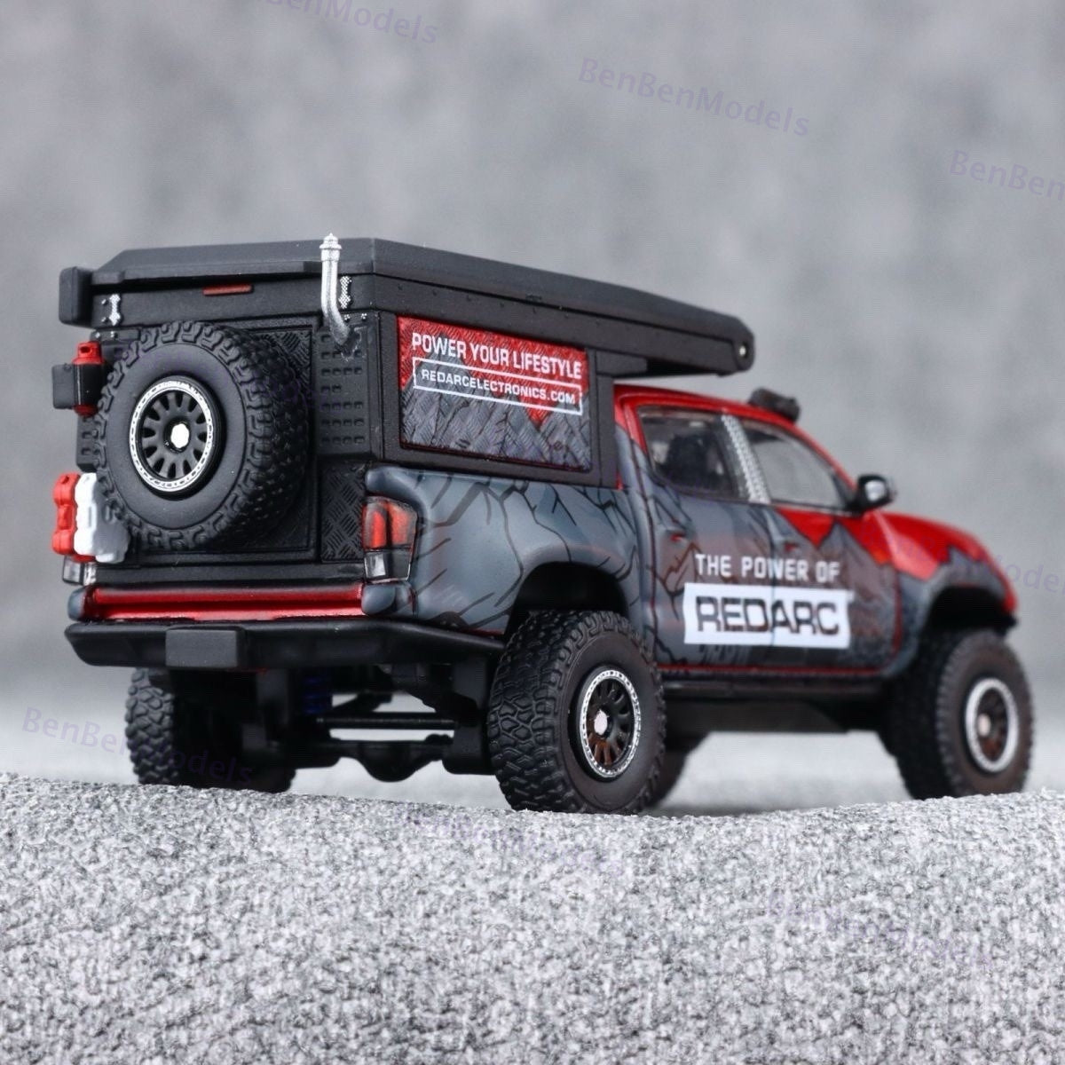 Model 1:64 Collectible Toyota Tacoma Off-Road Camper GCD Car Diecast Gifts
