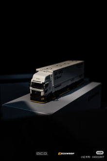 1/64 GCD Hino 700 Enclosed Transporter DarwinPro TeckWrap HEC 2026 Diecast Toys Car Model Gifts