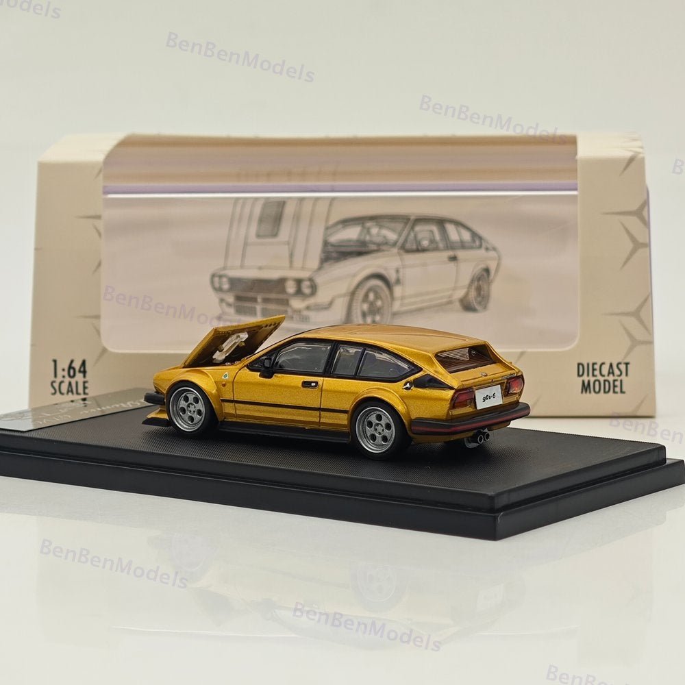RM 1/64 Alfa Romeo GTV6 Gold/Silver Diecast Toys Car Models Collection Gifts