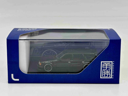 YS 1:64 E-CLASS ESTATE S124 2.5-16 EVO II Style Bodykit Diecast Toys Metal Car Model Miniature Collection Gifts
