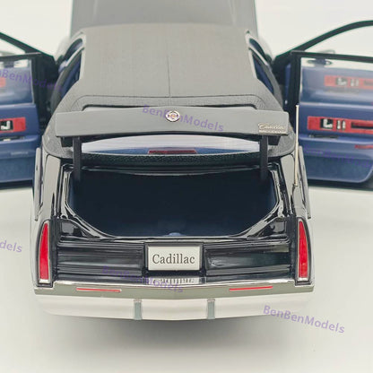 1:18 GM Cadillac 1993 Fleetwood Sedan Black / Blue Interio Diecast Model Edition