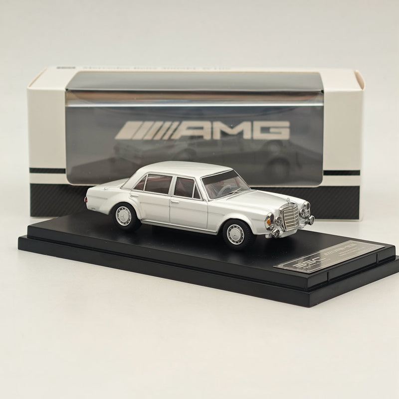 BSC 1:64 Mercedes Benz 300SEL W109 AMG White Diecast Car Model Toy Collections