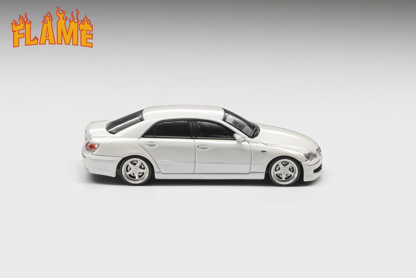 Flame 1/64 Toyota MarkX Classic FR JDM Sedan Gloss Diecast Toys Car Limited 999