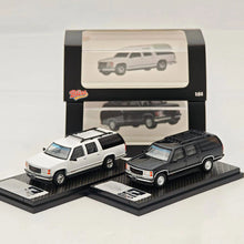 Bliss 1:64 Suburban GMT400 SUV Modèle réduit de voiture moulée sous pression blanc/noir modèle sport