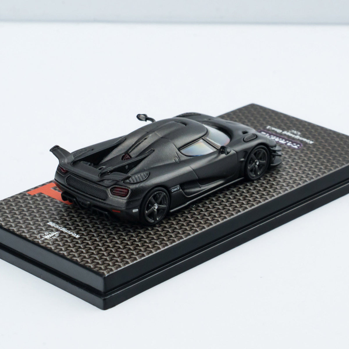 TW 1:64 Coniseger One 1 KNC Full Carbon Black Coniseger Alloy Car Model