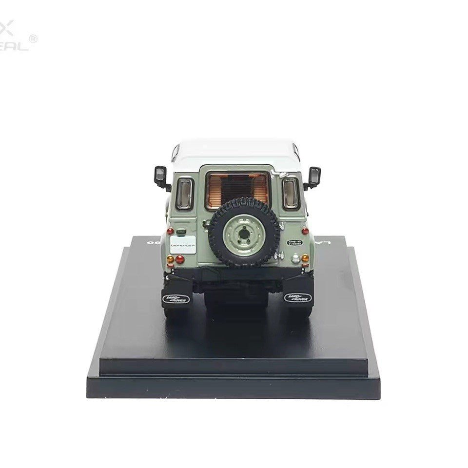 AR Box 1/64 Defender 90 Heritage 2015 Green Diecast Collectible Gift