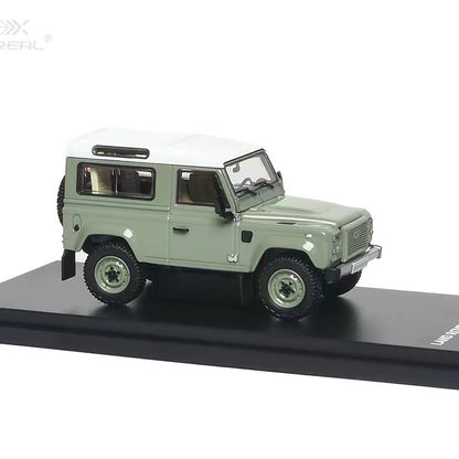 AR Box 1/64 Defender 90 Heritage 2015 Green Diecast Collectible Gift