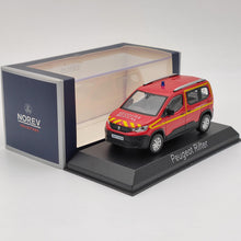 Norev – Peugeot Rifter Secours médical rouge, modèles de voiture moulés sous pression, cadeau de noël, 1/43