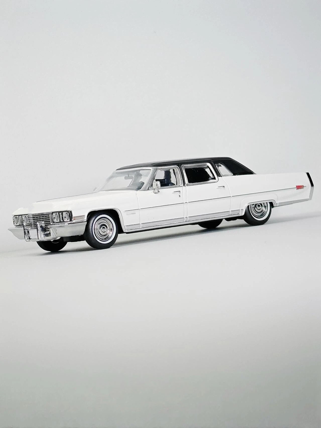 MK Miniatures 1/64 Fleetwood 75 Lengthened Diecast Model Car Limited Collection