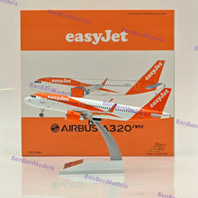 EasyJet  Airbus A320neo G-UZLM -JFOX JF-A320-046 Diecast Model WITH STAND 1:200