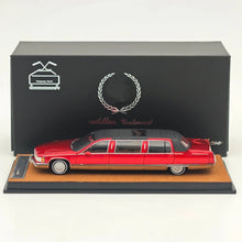 XiaoGuang 1:64 Fleetwood Limousine Red Diecast Collectible Model Car