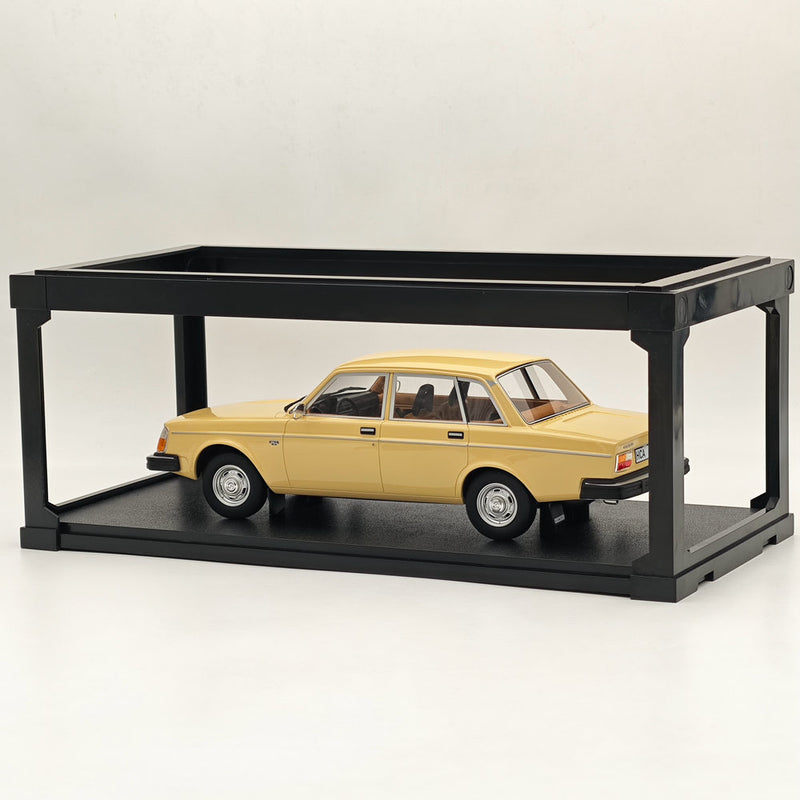 CULT 1:18 Volvo 244DL Beige 1975 CML130-1 Resin Model Car Limited Collection