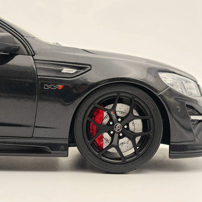 Voiture moulée sous pression Holden HSV GTSR W1 PHANTOM B182817E à l'échelle 1/18, collection limitée noire 