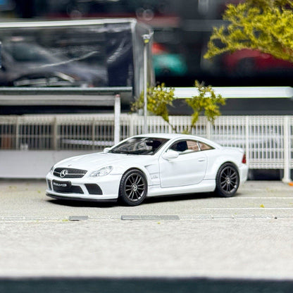 GUM 1:64 Mercedes Benz SL65 AMG Black Series 5th R230 Alloy Car Model Collection Gift Diecast