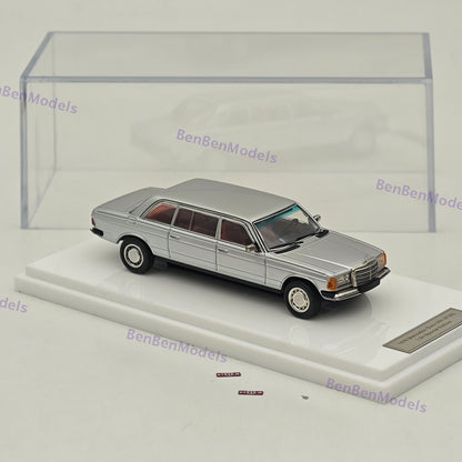 1:64 JIYI & GOC 1976 V123 Extended Limousine Diecast Metal Car