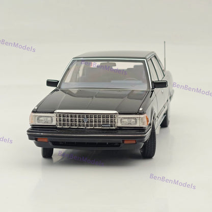 1/18 Toyota Crown Seventh Generation MS122 Black / Blue Interior Diecast