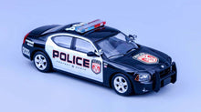 Rollin 1:64 Dodge Charger Police 2005 Salon international de l'automobile de New York Jouets moulés sous pression Modèles de voitures Miniature Hobby Cadeaux de collection 