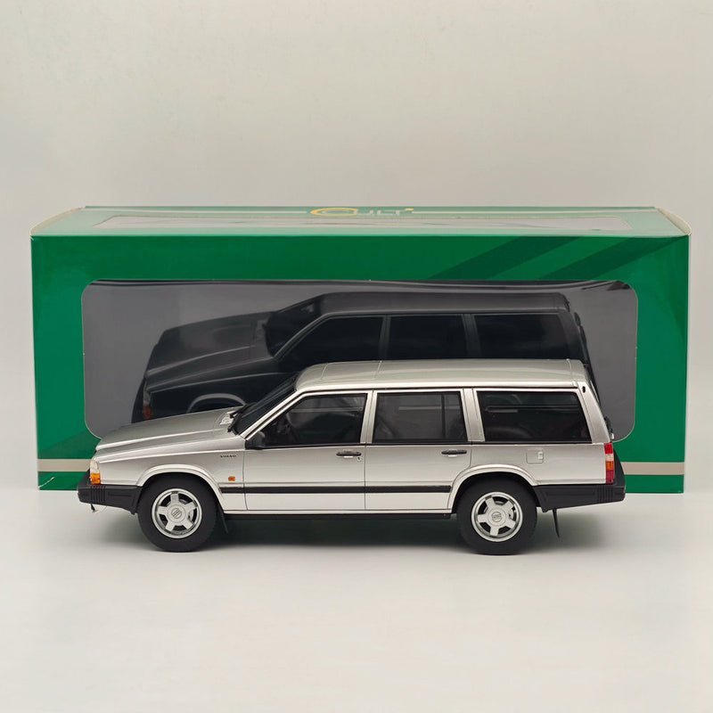 1:18 CULT Volvo 740 Turbo Estate silver metallic CML088-2 Resin Model Car