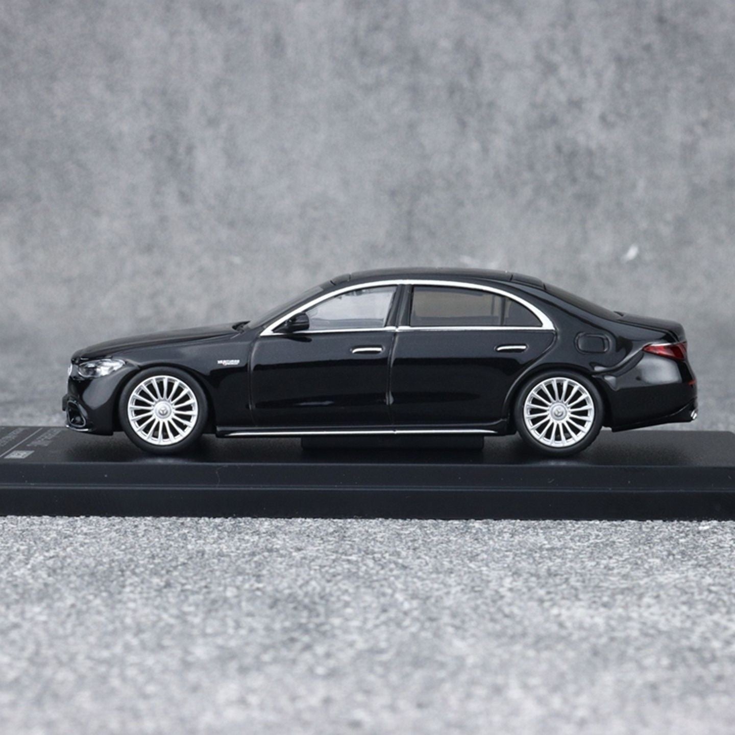 AR Box 1:64 W223 AMG S63 E 7th Gen Diecast Car Models  Collectible Gift