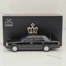 1/18 Toyota Crown Seventh Generation MS122 Black / Blue Interior Diecast
