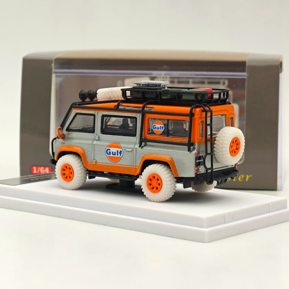 Master 1:64 pour Land Rover Defender Van Gulf Vernis Jouets moulés sous pression Modèles de voitures Miniature Hobby Cadeaux de collection 