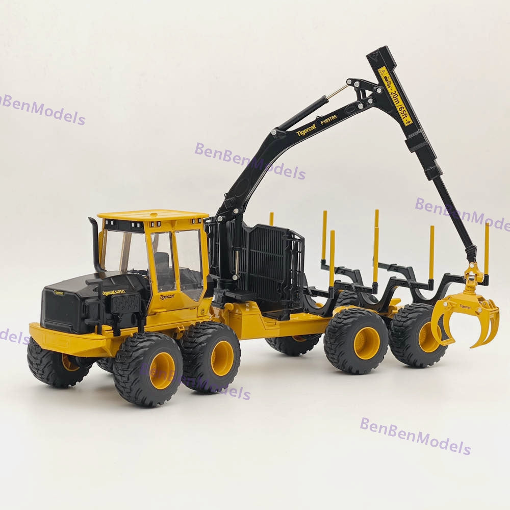 1/32 Tigercat TRANSPORTEUR FORESTIER 1075C Diecast Model Forwarder Truck