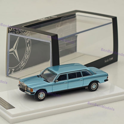 1:64 JIYI & GOC 1976 V123 Extended Limousine Diecast Metal Car