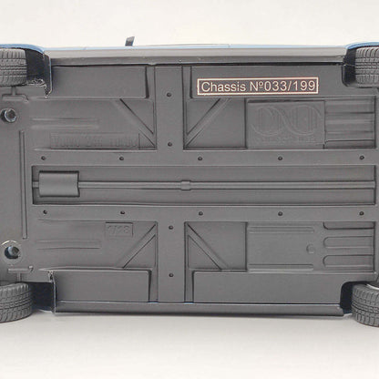 Modèle réduit de voiture en résine DNA Collectibles 1/18 Volvo 244 Turbo DNA000135, édition limitée, bleu, jouets, cadeau 