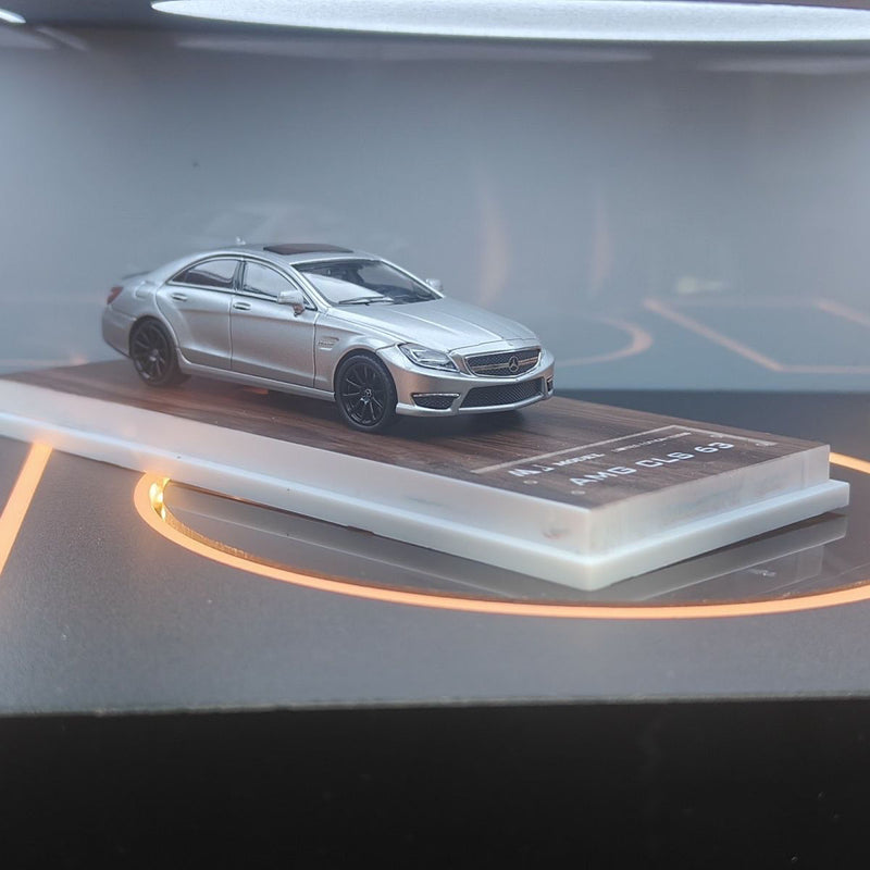 MJ 1:64 MERCEDES-BENZ CLS63 AMG Shooting Brake/Devil's Eye/Suit thug Bridge Car/Station Wagon Diecast Toys Car Models Collection Gifts Limited Edition