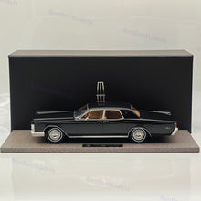 1/18 Lincoln Continental Sedan 1968 Resin Model Car Limited Collection Black