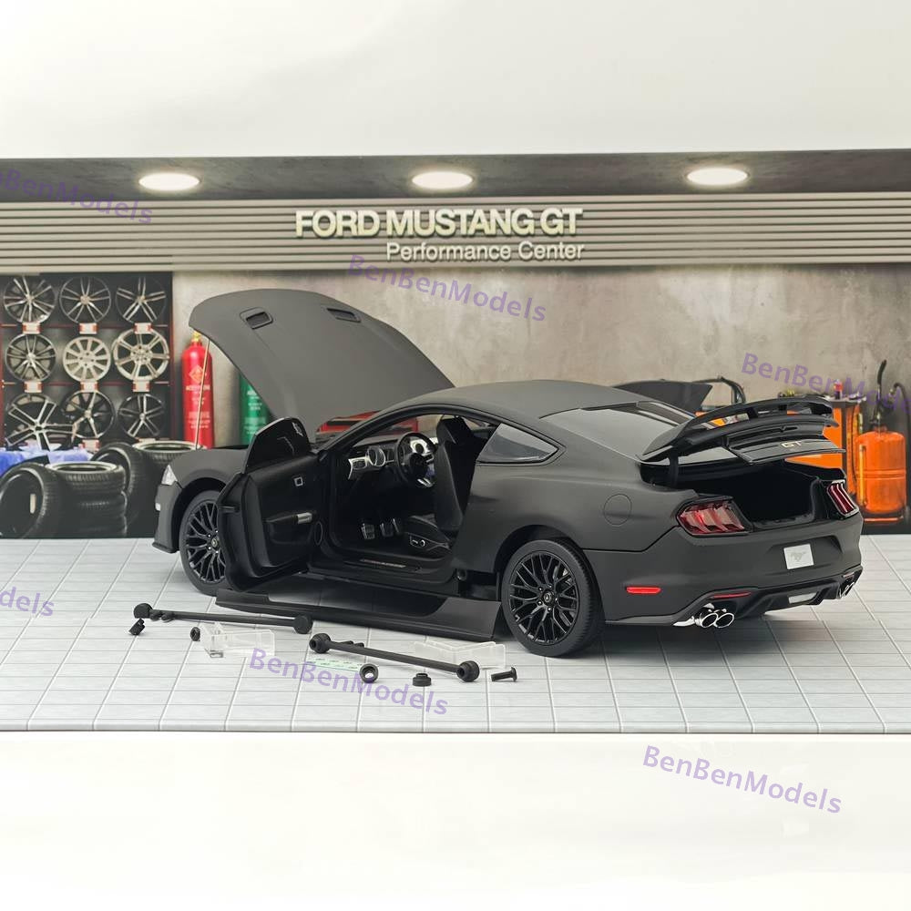 DM 1/18 Scale Replicas Ford Mustang GT 2019 Widebodykit Pack LHD Matt Black